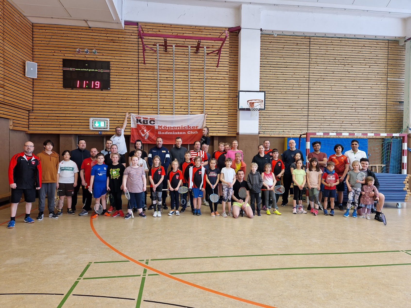 Familien-Badminton-Turnier