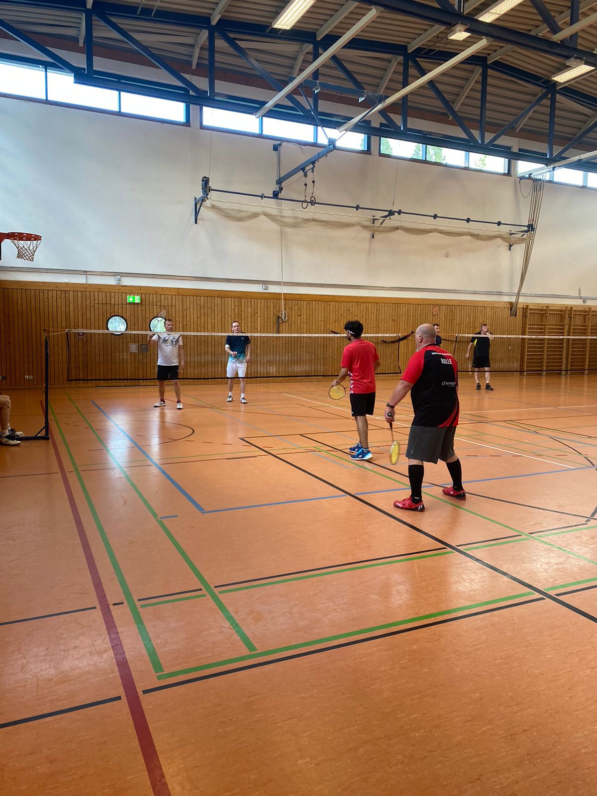 Angeleitetes Badmintontraining in der Halle des Köpenicker BC